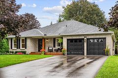 66 Centre Road, Uxbridge, ON L9P 1A5
