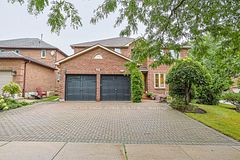 232 Franklin Avenue, Vaughan, ON L4J 7L3