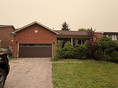 192 Harrison Drive, Newmarket, ON L3Y 6B9