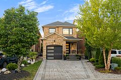 233 Venice Gate Drive, Vaughan, ON L4H 0G1