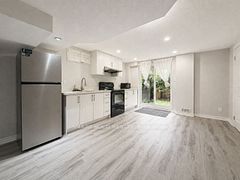 71 Dewpoint Road Lower, Vaughan, ON L4J 9E1
