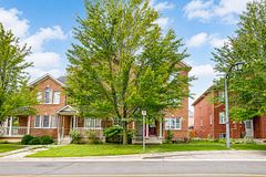 403 White's Hill Avenue, Markham, ON L6B 0J5