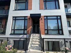 6 Steckley House Lane 313, Richmond Hill, ON L4S 0N1