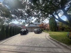 16 Brooklyn Crescent W, Markham, ON L3P 7B9