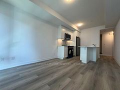 5 Bancroft Lane 311, Richmond Hill, ON L4E 1M1