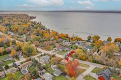 5 Evelyn Avenue Upper, Georgina, ON L4P 3C8