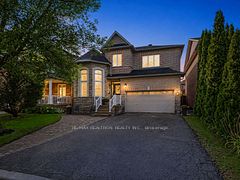 222 Birkshire Drive, Aurora, ON L4G 7S1