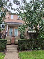23 Observatory Lane 205, Richmond Hill, ON L4C 0M7