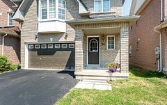34 Raymond Bartlett Avenue, Markham, ON L3R 5H7