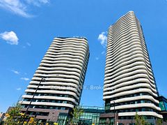 6 Flavelle Trail 2115, Vaughan, ON L4L 0M8