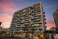2 David Eyer Road 931, Richmond Hill, ON L4S 0N5