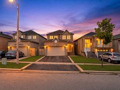 129 Colombo Crescent, Vaughan, ON L6A 2T9
