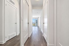 105 Oneida Crescent 809, Richmond Hill, ON L4B 0H6