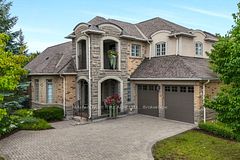 40 Tucker Court, Aurora, ON L4G 7T1