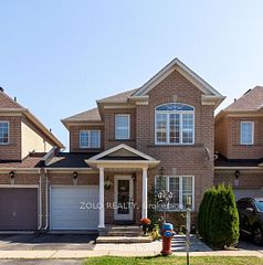 33 Walkview Crescent, Richmond Hill, ON L4E 4H5