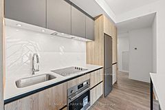 7950 Bathurst Street 1524, Vaughan, ON L4J 0L4