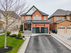 105 DECAROLIS Crescent, Essa, ON L3W 0B4