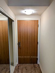 8960 Jane Street 229, Vaughan, ON L4K 0N9
