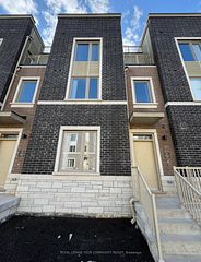 11 Almond Blossom Mews 130, Vaughan, ON L4K 0N7