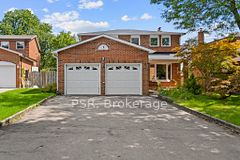 6 Lippincott Court, Richmond Hill, ON L4C 7M5