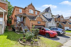 21 English Oak Drive, Richmond Hill, ON L4E 3W1