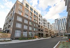 8 Beverley Glen Boulevard 106, Vaughan, ON L4J 0B8