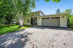 205 Sunset Crescent, Innisfil, ON L9S 1J2