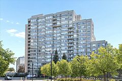 7 Townsgate Drive 515, Vaughan, ON L4J 7Z9