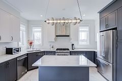 376 Seaview Heights, East Gwillimbury, ON L9N 0Y5