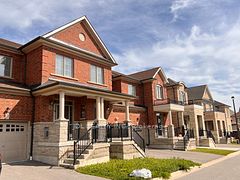 6 Twinflower Lane, Richmond Hill, ON L4E 1E7