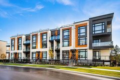 11 David Eyer Road 1504, Richmond Hill, ON L4S 0N3