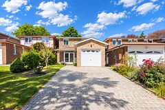 12 Charnwood Place, Markham, ON L3T 5H3