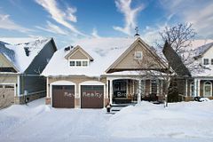 20 Marine View Drive, Collingwood, ON L9Y 5A3