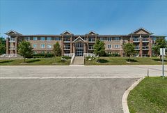 43 Coulter Street 20, Barrie, ON L4N 6L9