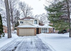 698 Broadview Avenue, Orillia, ON L3V 6P3