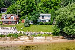 379 Champlain Road, Penetanguishene, ON L9M 1S3