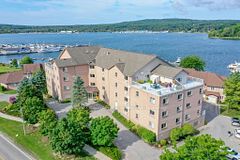 4 Beck Boulevard 307, Penetanguishene, ON L9M 2H3