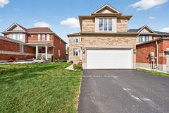 124 Tunbridge Road, Barrie, ON L4M 6T1