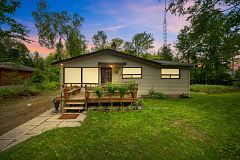 42 55th Street S, Wasaga Beach, ON L9Z 1W9