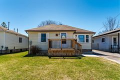 14 Wolfe Street, Penetanguishene, ON L9M 1B9