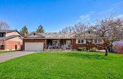 35 Brule Street, Penetanguishene, ON L9M 1J1