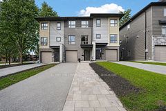 84 Clapperton Street, Barrie, ON L4M 3G2