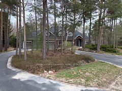 6 Alpine Court, Collingwood, ON L9Y 4W7