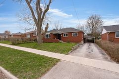 103 Rodney Street, Barrie, ON L4M 4C2