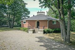 10 SUNSET Court, Wasaga Beach, ON L9Z 2A9