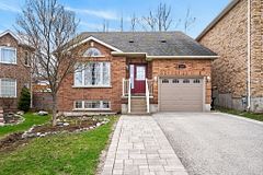 1005 WHITNEY Crescent, Midland, ON L4R 5N3