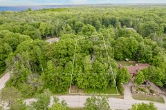 16 SUNWARD Drive, Wasaga Beach, ON L9Z 1B3