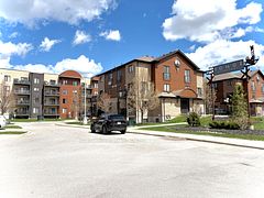 720 Yonge Street 109, Barrie, ON L9J 0G9