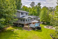 36 Meadows Avenue, Tay, ON L0K 2C0