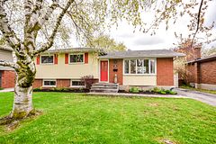 9 Ferguson Road, Collingwood, ON L9Y 2Z9